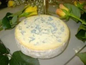 Fourme d’Ambert affinée au Vouvray